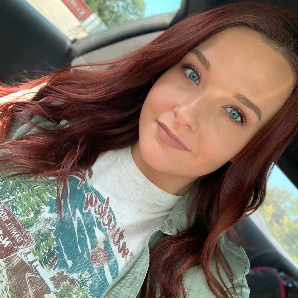 Meet your Posher, Carissa